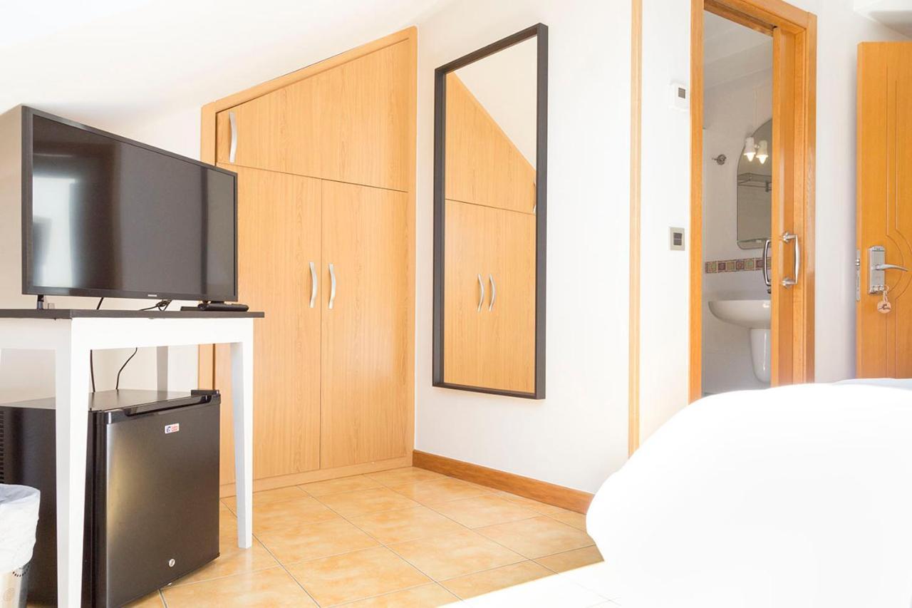 Stellae Luscofusco Hotel ซานติอาโก เด กอมโปสเตลา ภายนอก รูปภาพ