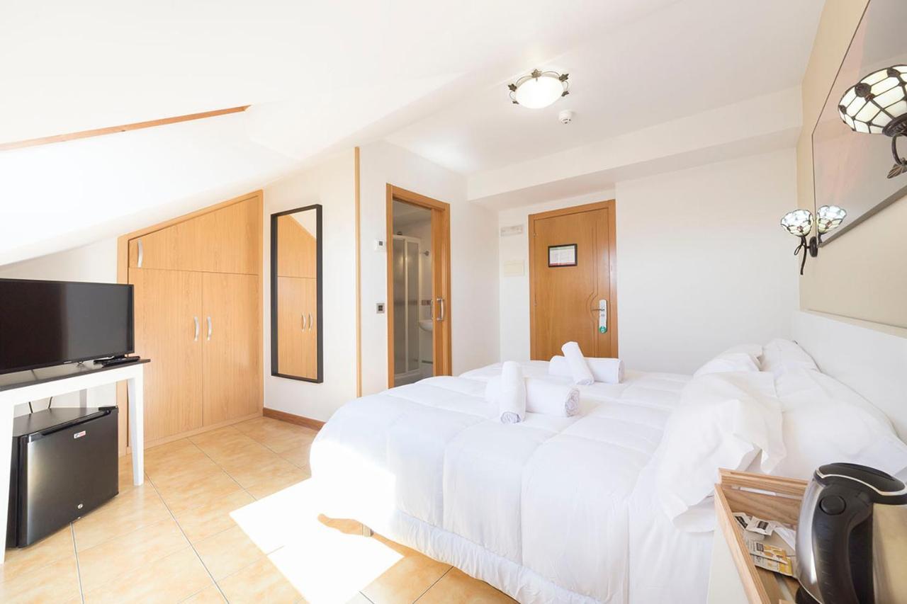Stellae Luscofusco Hotel ซานติอาโก เด กอมโปสเตลา ภายนอก รูปภาพ