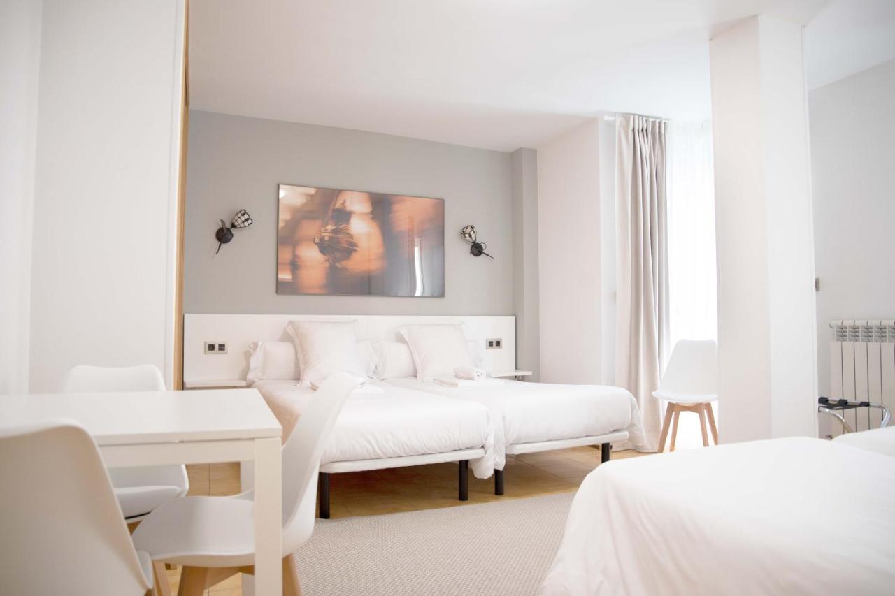 Stellae Luscofusco Hotel ซานติอาโก เด กอมโปสเตลา ภายนอก รูปภาพ