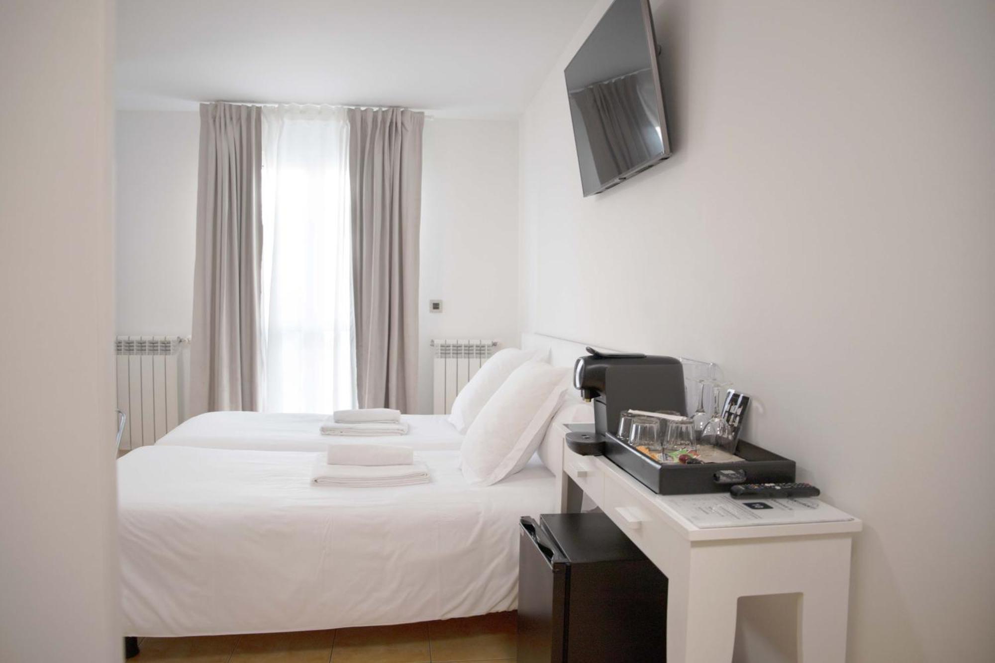 Stellae Luscofusco Hotel ซานติอาโก เด กอมโปสเตลา ภายนอก รูปภาพ