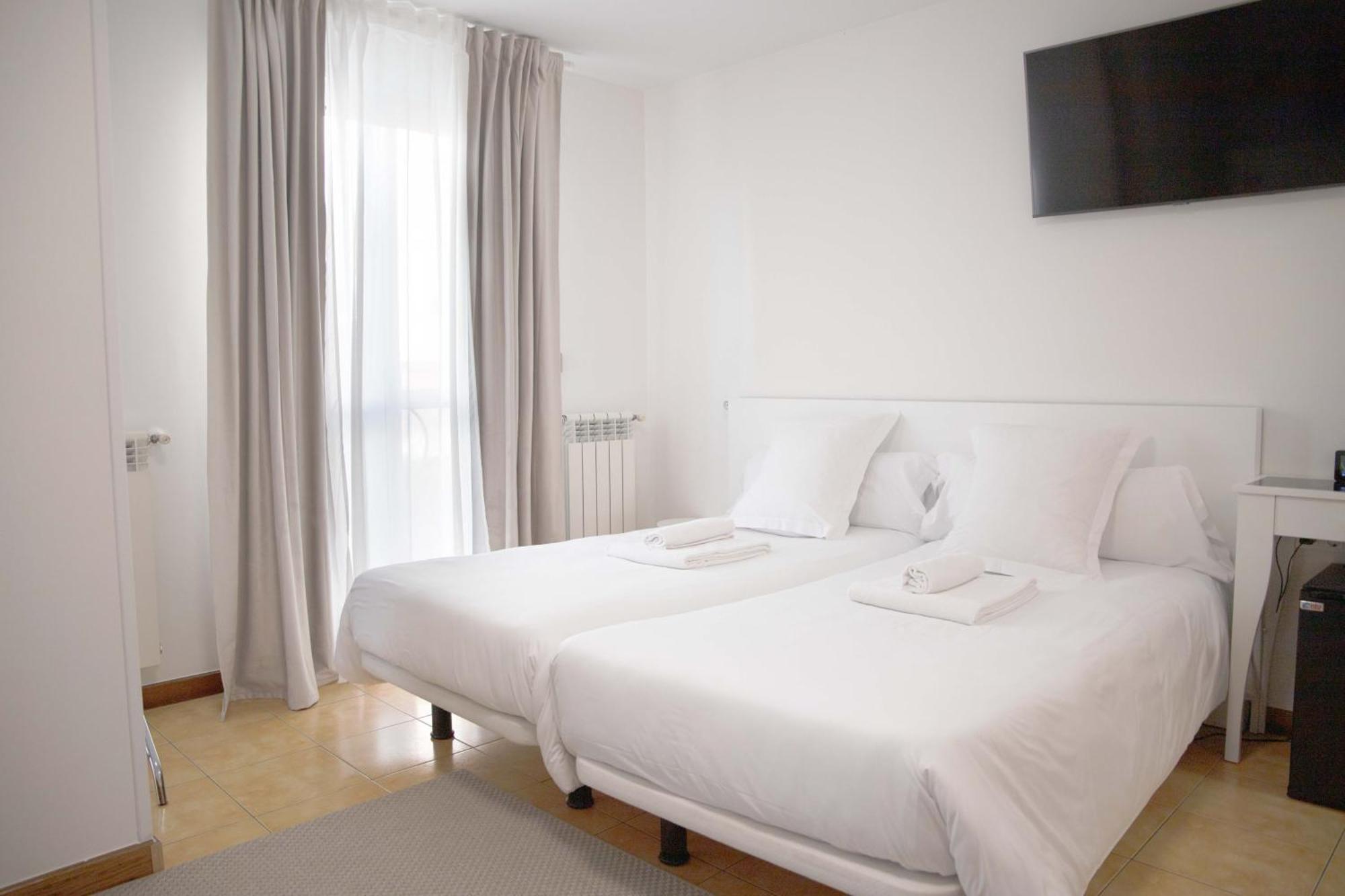 Stellae Luscofusco Hotel ซานติอาโก เด กอมโปสเตลา ภายนอก รูปภาพ