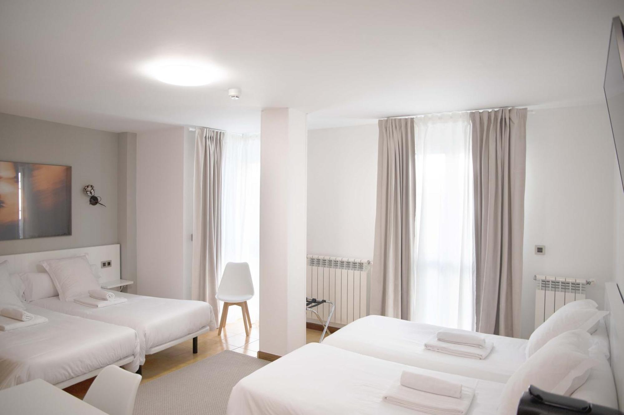 Stellae Luscofusco Hotel ซานติอาโก เด กอมโปสเตลา ภายนอก รูปภาพ